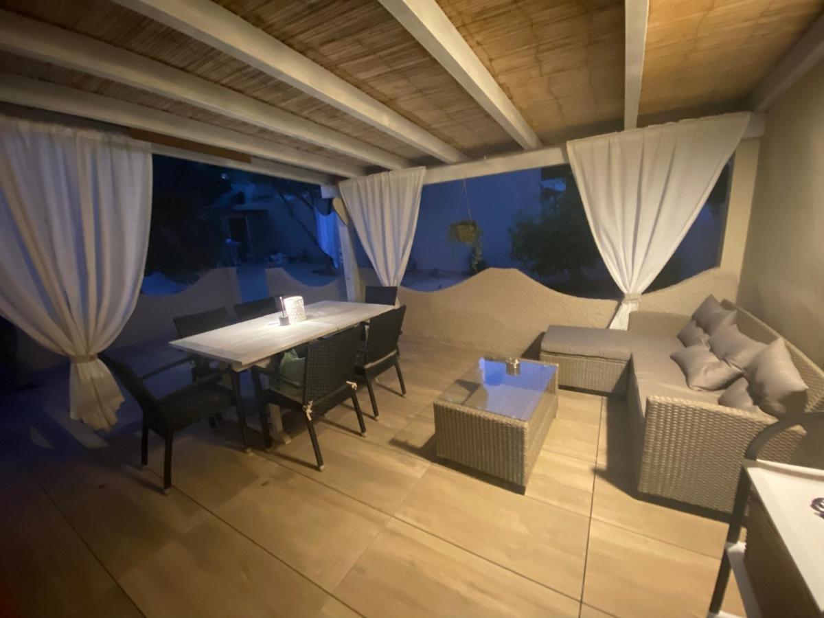 Vila Casa Teresa Porto Pino Exteriér fotografie