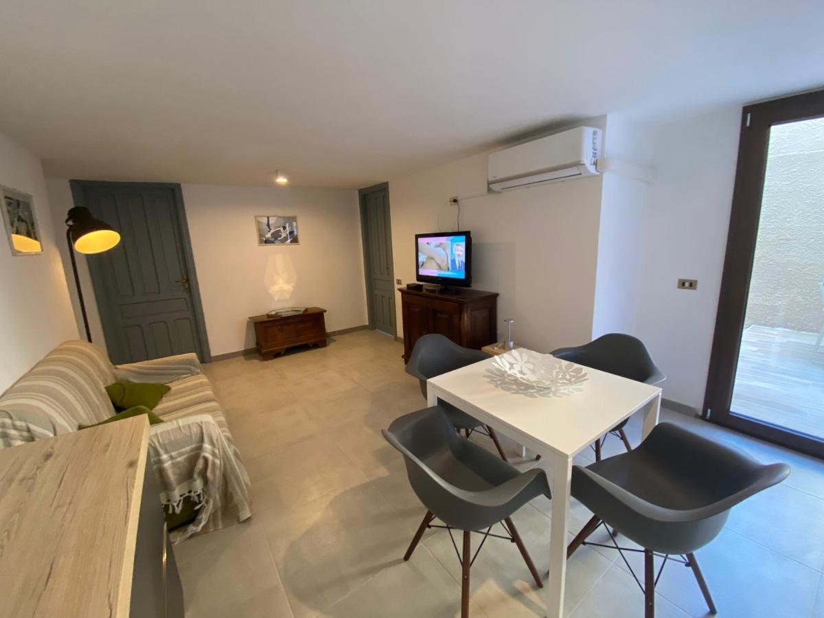 Vila Casa Teresa Porto Pino Exteriér fotografie